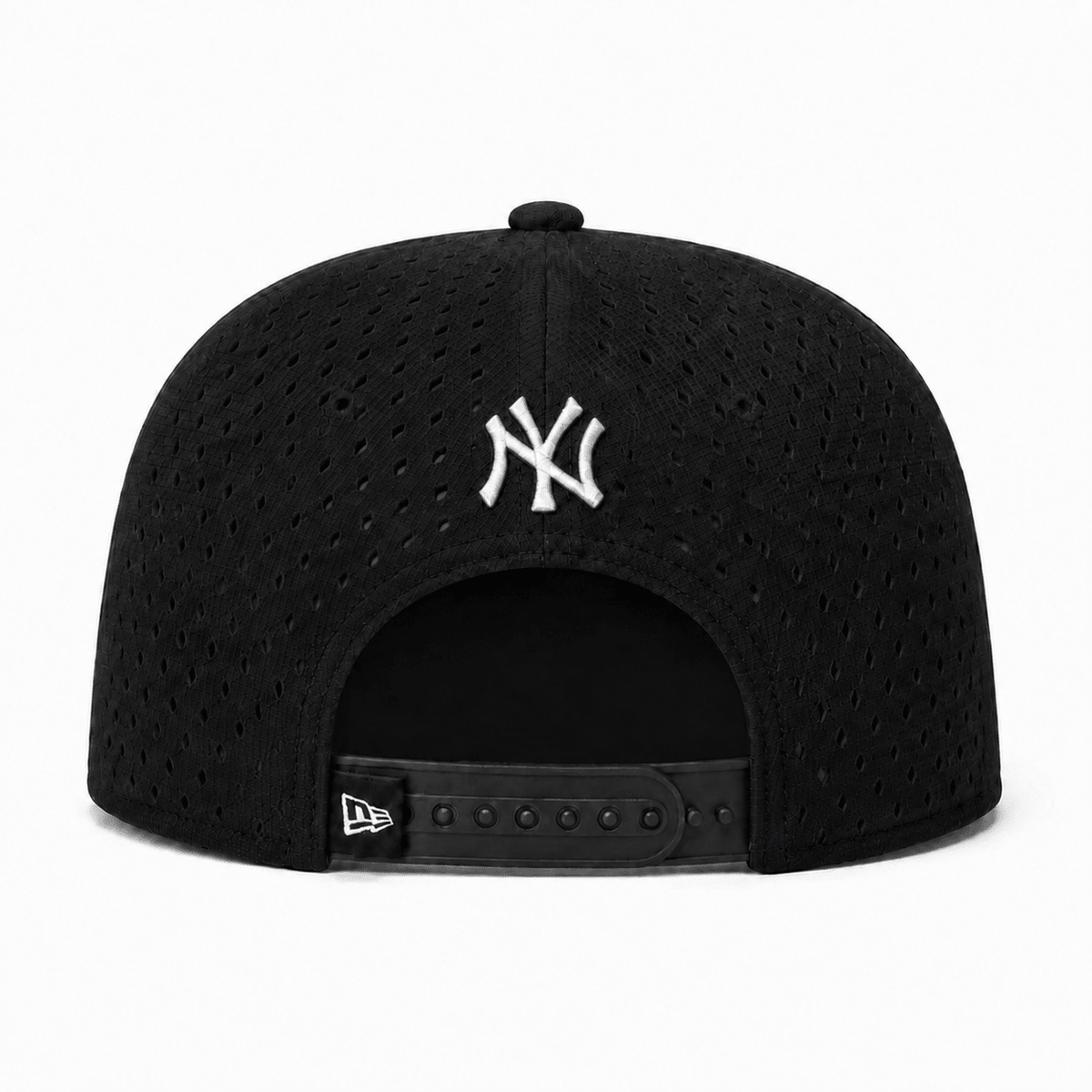 Snapback NY Perforée | Black Outline - AtlasFit
